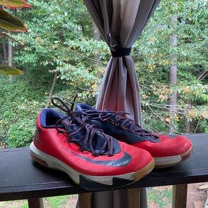 Nike KD basketball shoes